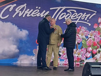 За патриотическую работу